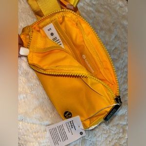 Lululemon Everywhere Belt Bag